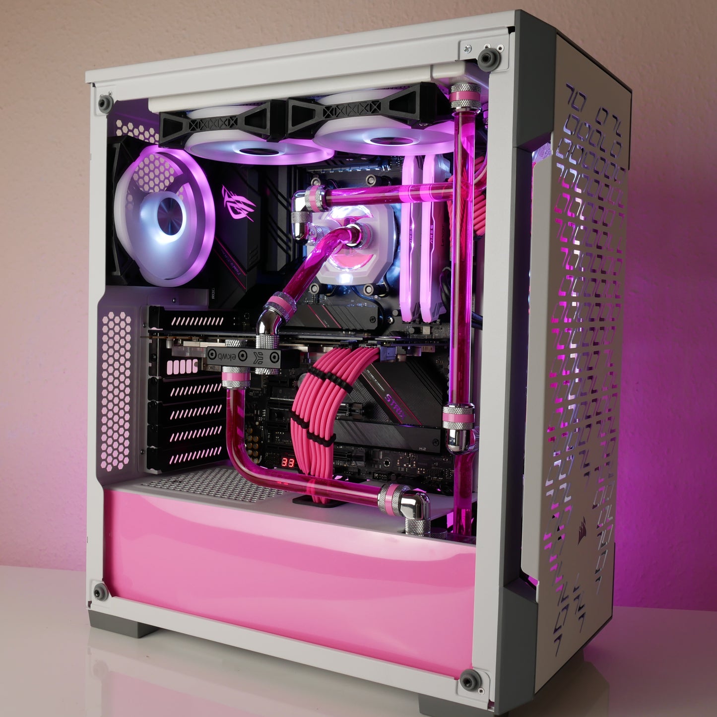 HERO Watercooled Gaming PC