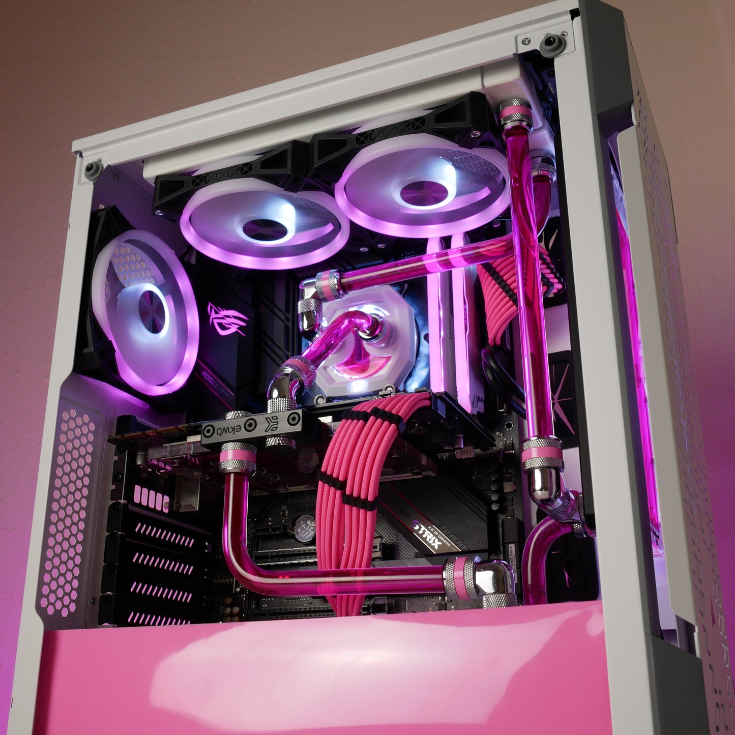 HERO Watercooled Gaming PC